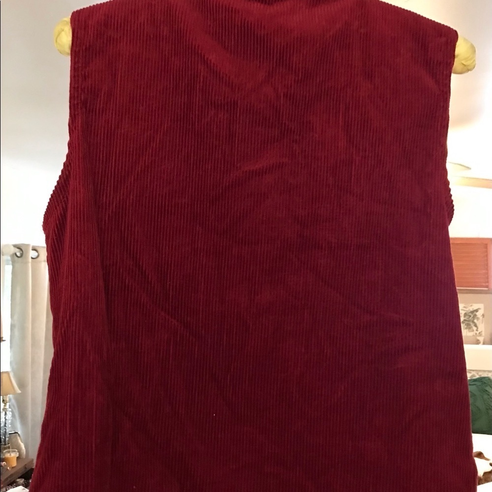 Reference Clothing Maroon Corduroy Zip Up Vest - Picture 4 of 6
